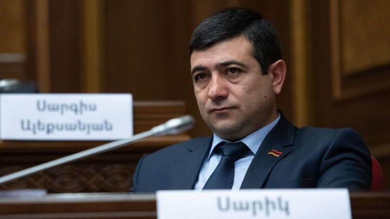 Сарик Минасян сложил полномочия в Совете старейшин Гюмри для работы в парламенте