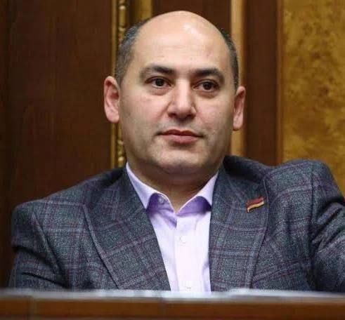 Бывший депутат Мартун Григорян задержан в Армении: его доставили в Антикоррупционный комитет
