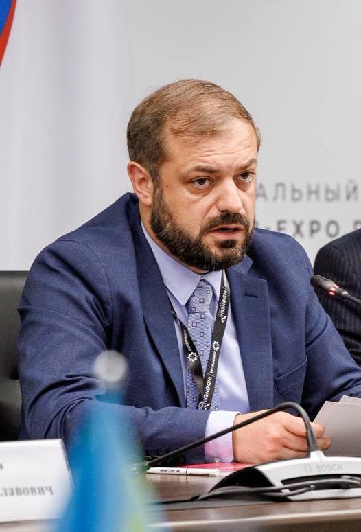 Министр Папоян на сессии Совета ЕАЭС в Екатеринбурге обсудил перспективы промсотрудничества