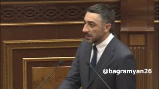 Вилен Габриелян призвал Левона Кочаряна прекратить говорить в парламенте о семье
