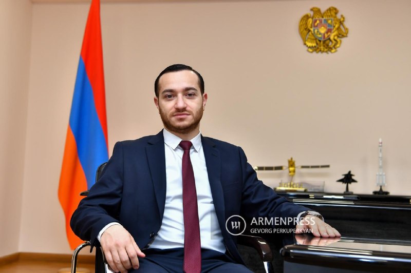 Мхитар Айрапетян покидает пост министра высокотехнологичной промышленности Армении