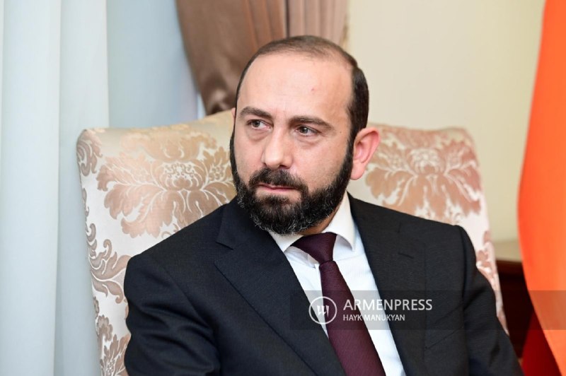 Главы МИД Словакии и Румынии поздравили Мирзояна с переназначением