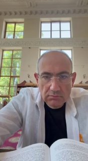 Никол Пашинян провел два часа в Национальной библиотеке: что это значит для Артика?