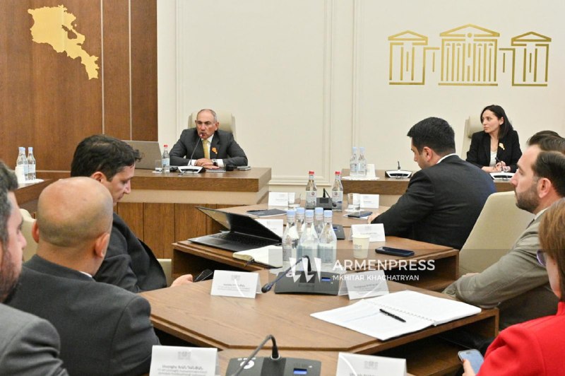 Никол Пашинян на заседании Национального Собрания Армении, Артик