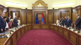 Урсула фон дер Ляйен пообещала открыть рынок ЕС для армянских товаров в случае закрытия РФ — что это значит для Артика